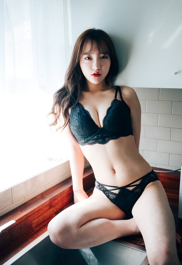 孫樂樂  –NO.031[Loozy] Maximum Vol.1 –Son Ye –Eun (손예은)[59P/656MB]